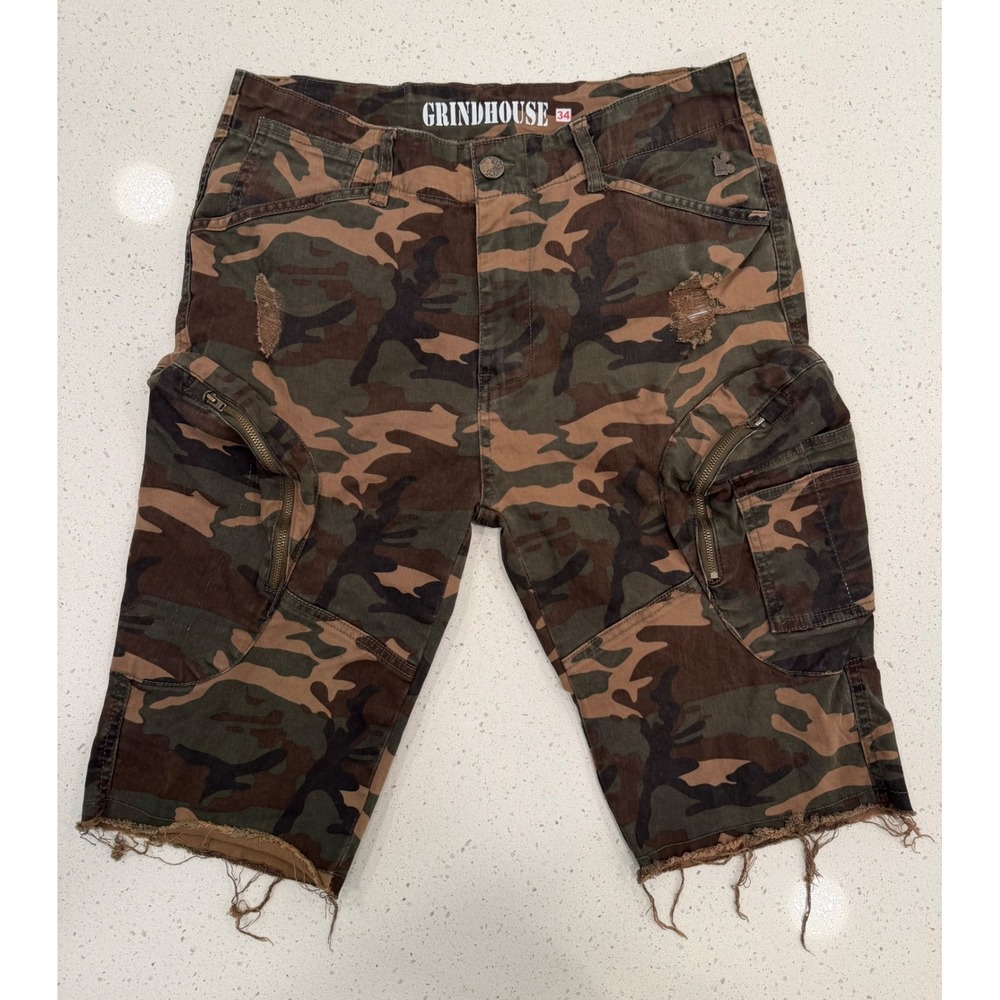 Grindhouse Cargo Shorts Mens 34 Camo Excellent Distressed Raw Hem Streetwear
